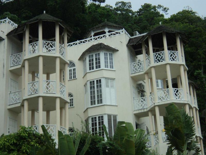 Chill On The Hill Lägenhet Ocho Rios Exteriör bild